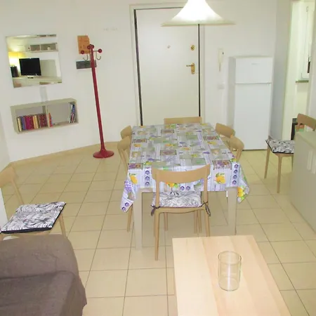 Apartment Trilocale Al 1piano Marcelli